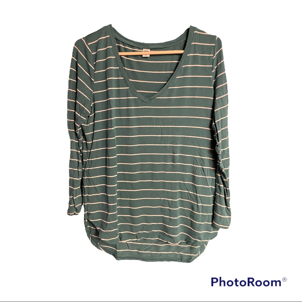 Teal three quarter length shirt